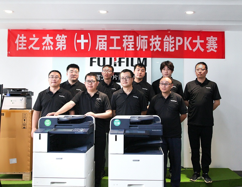 南京復(fù)印機(jī)租賃是南京本地的專業(yè)的復(fù)印機(jī)租賃公司，打印機(jī)租賃公司。辦公設(shè)備租賃 復(fù)印機(jī)租賃